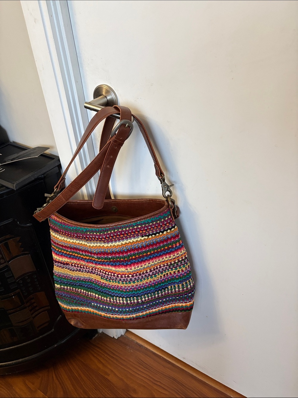 Large Jute And Cotton Multicolor Crochet Shoulder Bag with Brown Leather Trim - Picture 2 of 14